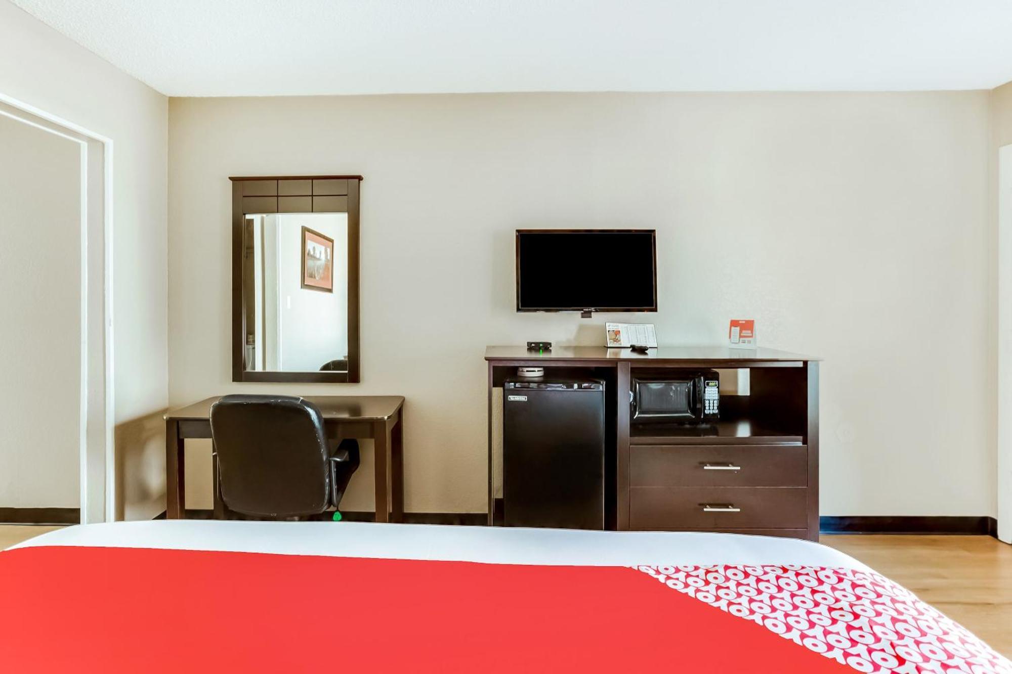 Oyo Hotel Tyler Northwest Mineola Hwy Exteriör bild